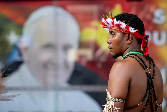 Pope Francis urges stewardship of Papua New Guinea’s resources, peace among tribes