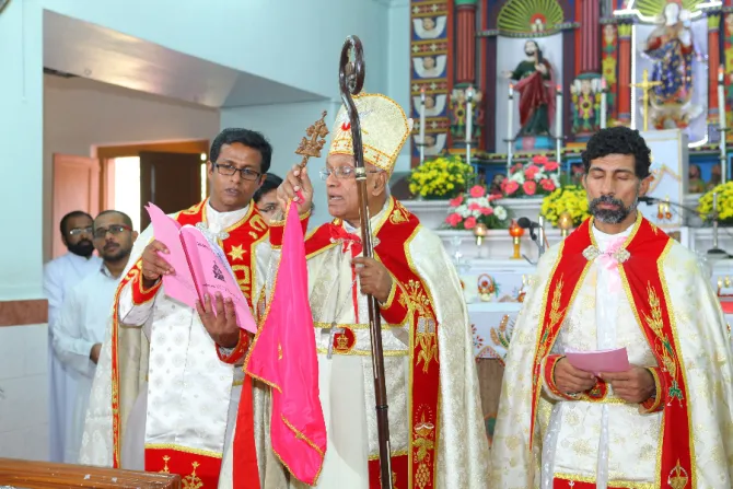 Dissenting priests in Syro-Malabar Church protest Pope Francis’ Christmas deadline 