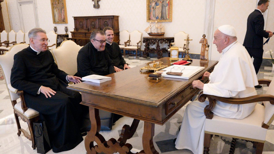 Pope Francis meets with leaders of Institute of Christ the King, a Latin Mass group