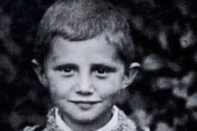The Christmas Letter Pope Benedict XVI Wrote to Baby Jesus as a Child