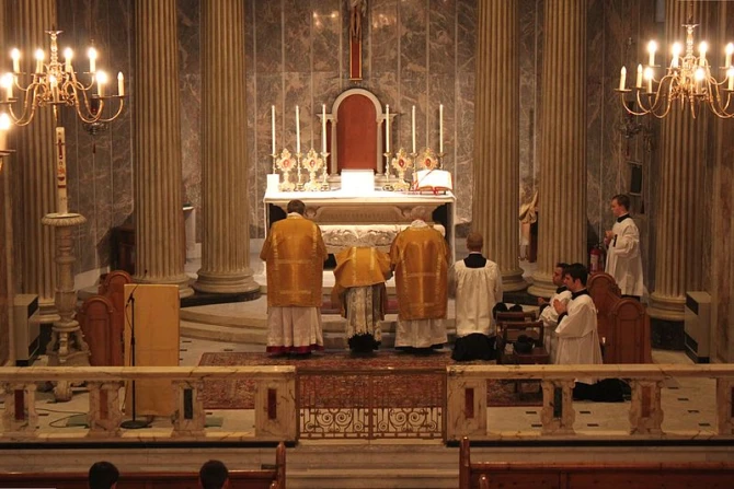 Vatican downplays leaked documents on Latin Mass