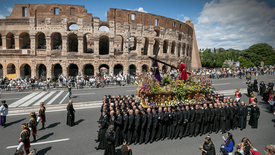 Jubilee of Confraternities: Ancient Brotherhoods Renew Tradition in the Heart of Rome