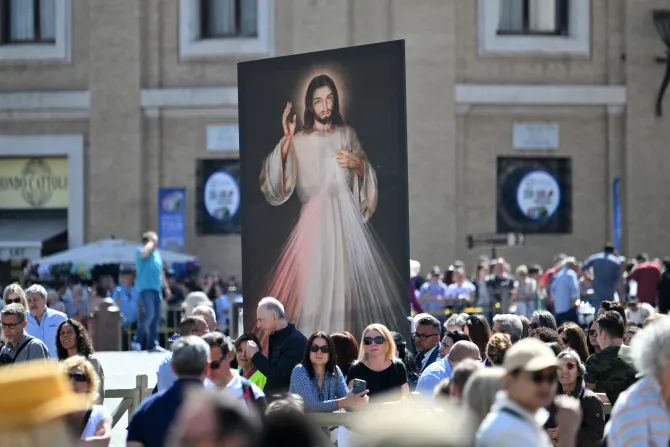 Pope Francis on Divine Mercy Sunday: The ‘fullness of life’ is ‘realized in Jesus’ 