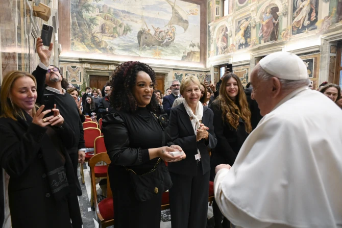 Pope Francis Calls On Vatican Christmas Concert Artists To Promote Peace, Reconciliation