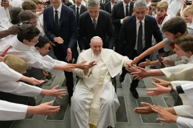 Over 50,000 altar servers gather in Rome for summer pilgrimage