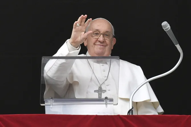 Pope Francis Reflects on Mary’s Motherhood, Prays for Nicaragua During New Year’s Angelus