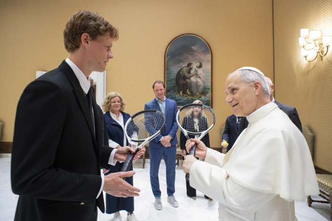 Pope Leo XIV meets tennis star Sinner at the Vatican