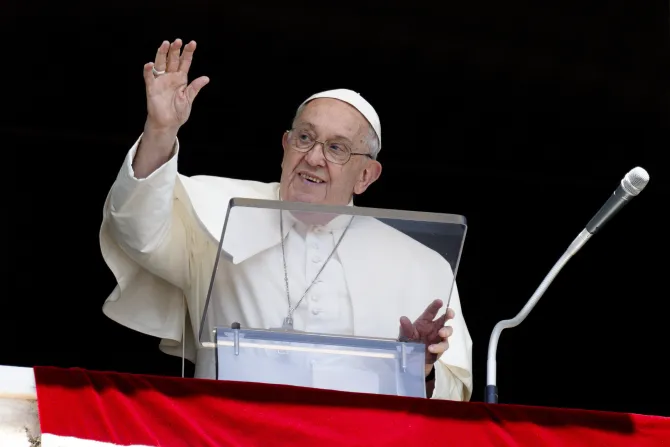 Pope proposes 3 gestures from Gospel miracle to live at Mass