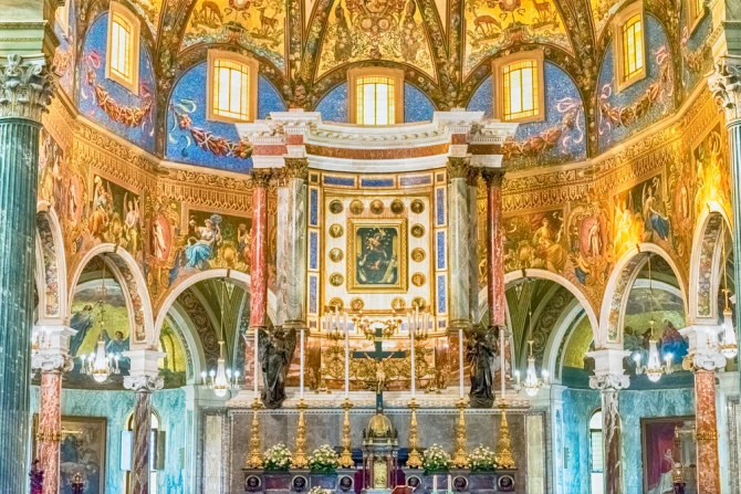 Pope on 150th anniversary of Our Lady of Pompeii: ‘Rediscover the beauty of the rosary’