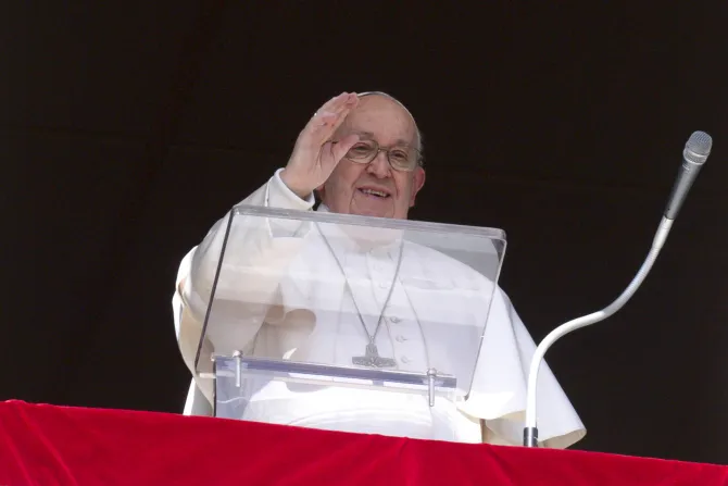 Pope Francis, recovering from ‘mild flu,’ renews call for peace in Ukraine