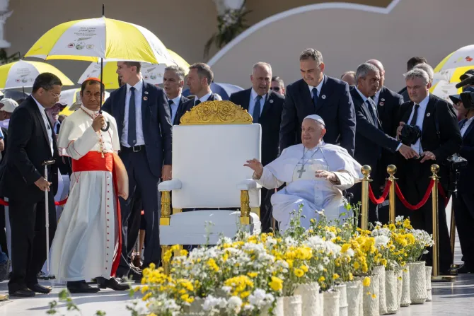 Pope Francis’ Mass in East Timor draws 600,000 Catholics