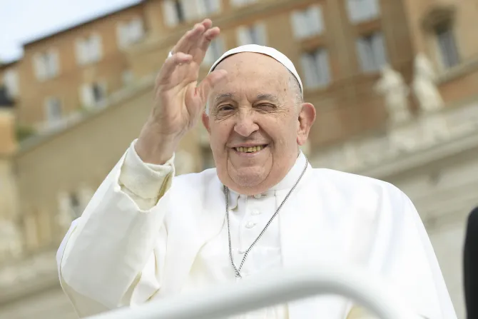 Pope Francis tells gay man rejected from seminary to ‘go ahead with your vocation’