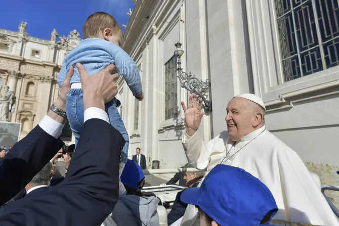 Pope Francis: Benedict XVI defended me in face of accusations ‘that I promoted gay marriage’