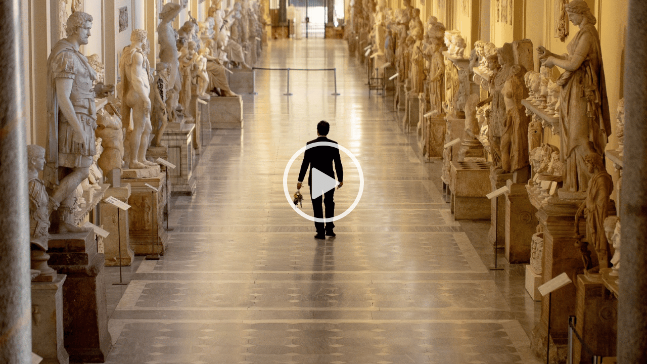 Meet the Man Who Keeps the Keys of the Vatican Museums 