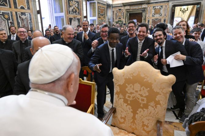 Pope Francis gets laughs at meeting with big-name comedians