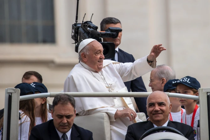 Pope Francis hopes for ‘reconciled differences’ with Orthodox and Protestant Christians