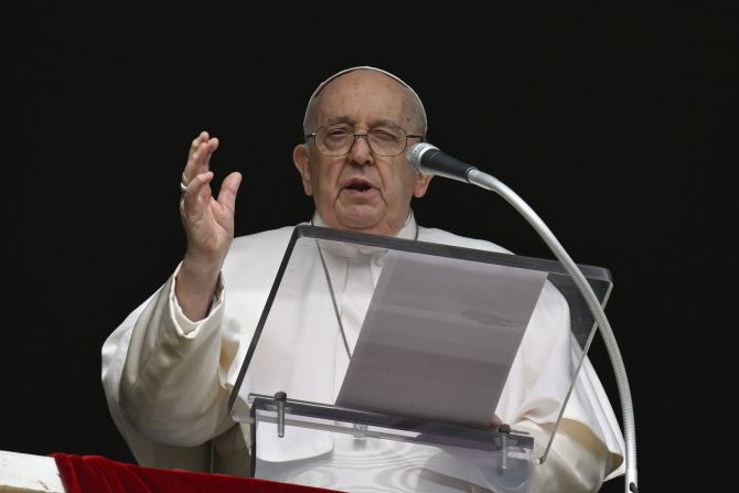 Pope Francis lambasts the scourge of human trafficking 