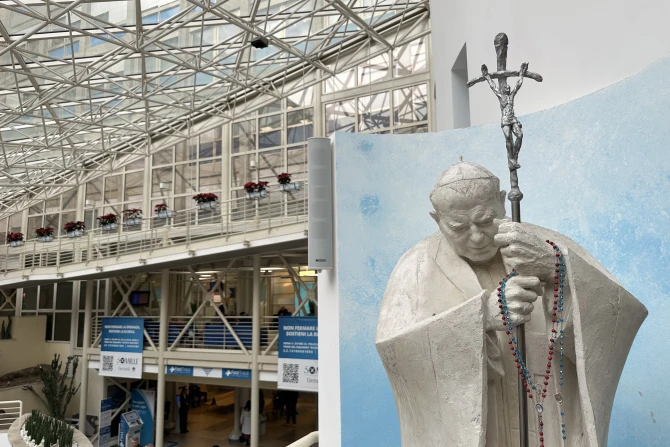 Pope Rests Well, Drinks coffee, And Reads Newspapers As Pneumonia Treatment Progresses