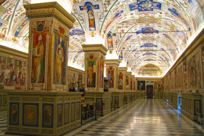 Pope Francis moves part of Vatican library and archive to Rome seminary