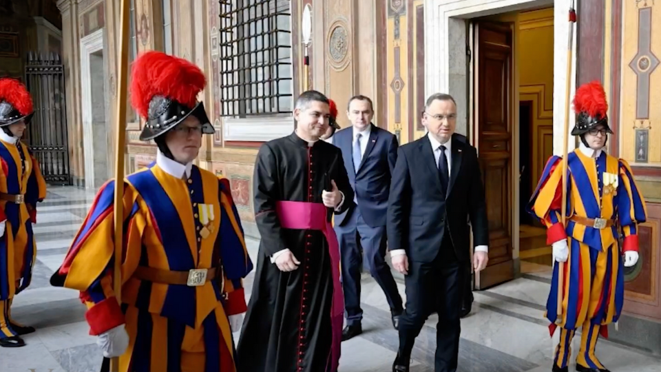 Vatican News: New Saints Announced, Polish President Visits, Lent Reflections, and Holy Week Updates