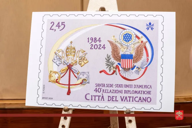 Vatican unveils commemorative stamp on 40th anniversary of diplomatic relations with U.S.