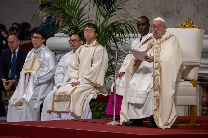 Pope Francis urges young Catholics to build a world rooted in Christ’s kingship