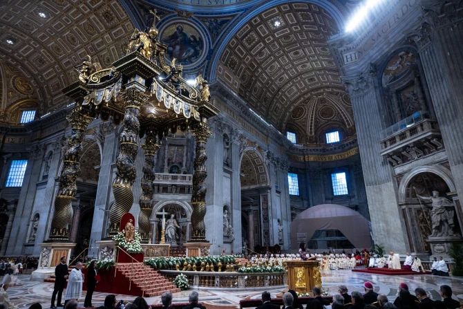 Pope Francis Creates Fundraising Commission To Solicit Vatican Donations